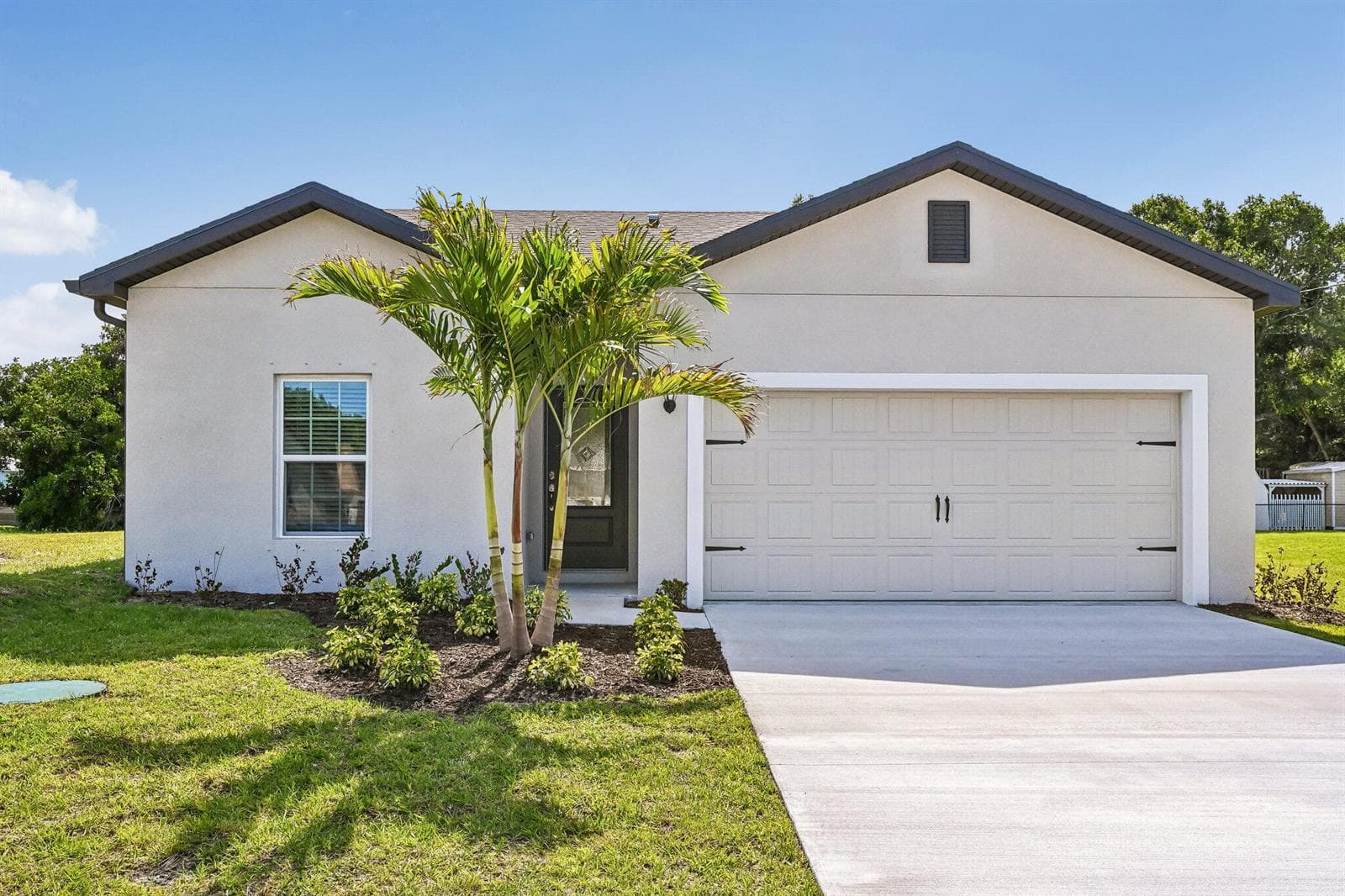 5200 Hickory Drive, Fort Pierce, FL 34982 photo 2