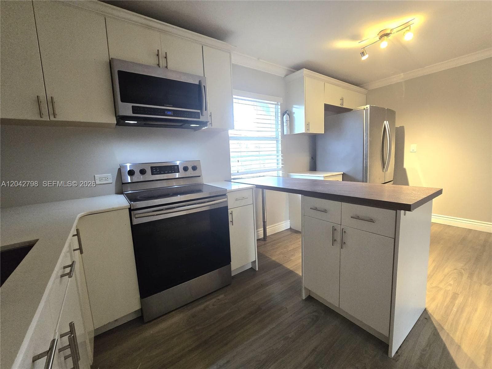 914 SW 8th Avenue # 57, Gainesville, FL 32601 photo 2