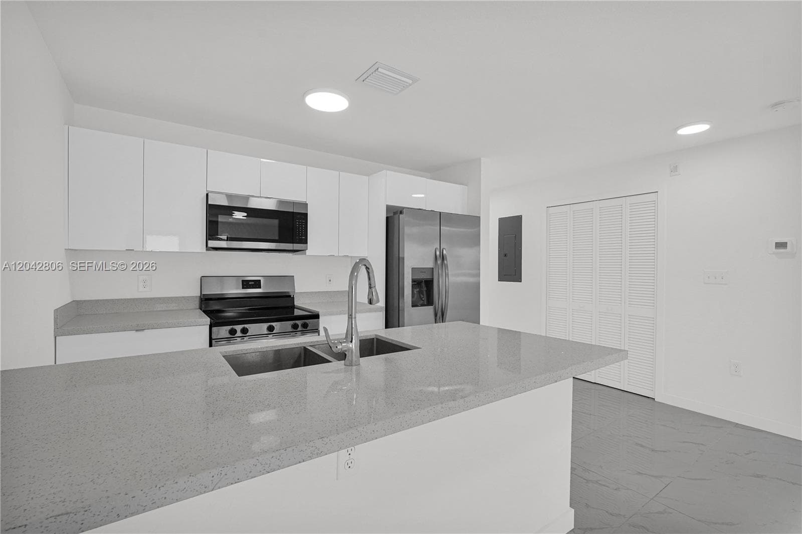 2729 NW 44 St # 2729, Miami, FL 33142 photo 4
