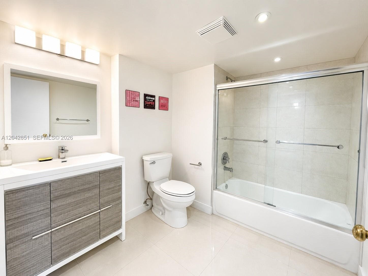 555 NE 15th St # 403, Miami, FL 33132 photo 5