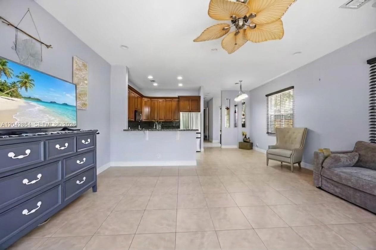1321 NE 5th Ter, Fort Lauderdale, FL 33304 photo 2