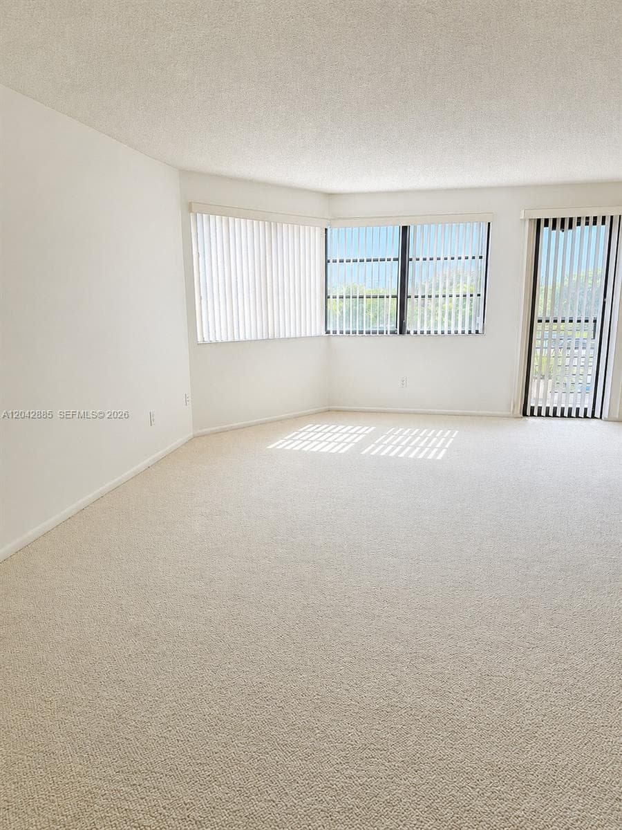 20840 San Simeon Way # 308, Miami, FL 33179 photo 2