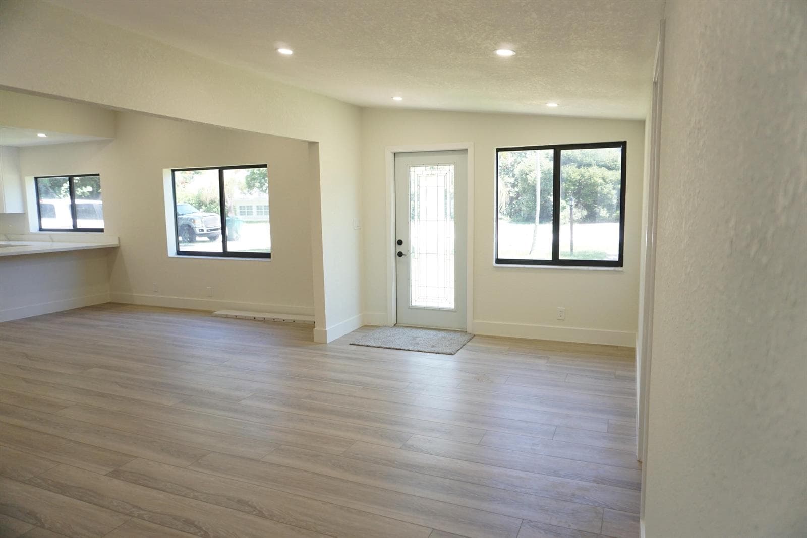310 SW 1st Avenue, Boynton Beach, FL 33435 photo 4