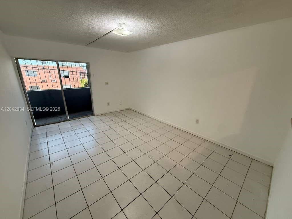 4370 NW 11th St # 214, Miami, FL 33126 photo 4