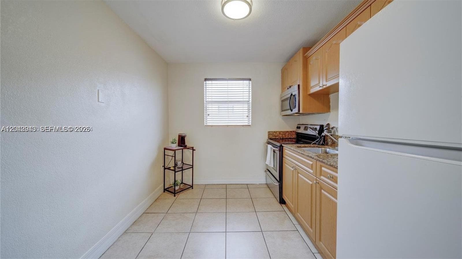 427 SW 6th St # 4, Miami, FL 33130 photo 5
