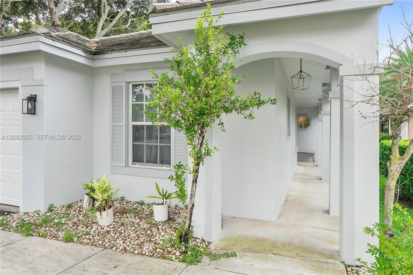 9161 N Lake Park Cir N, Davie, FL 33328 photo 3