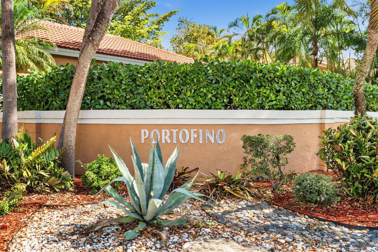 11251 Lakeview Drive # 21-f, Coral Springs, FL 33071 photo 2