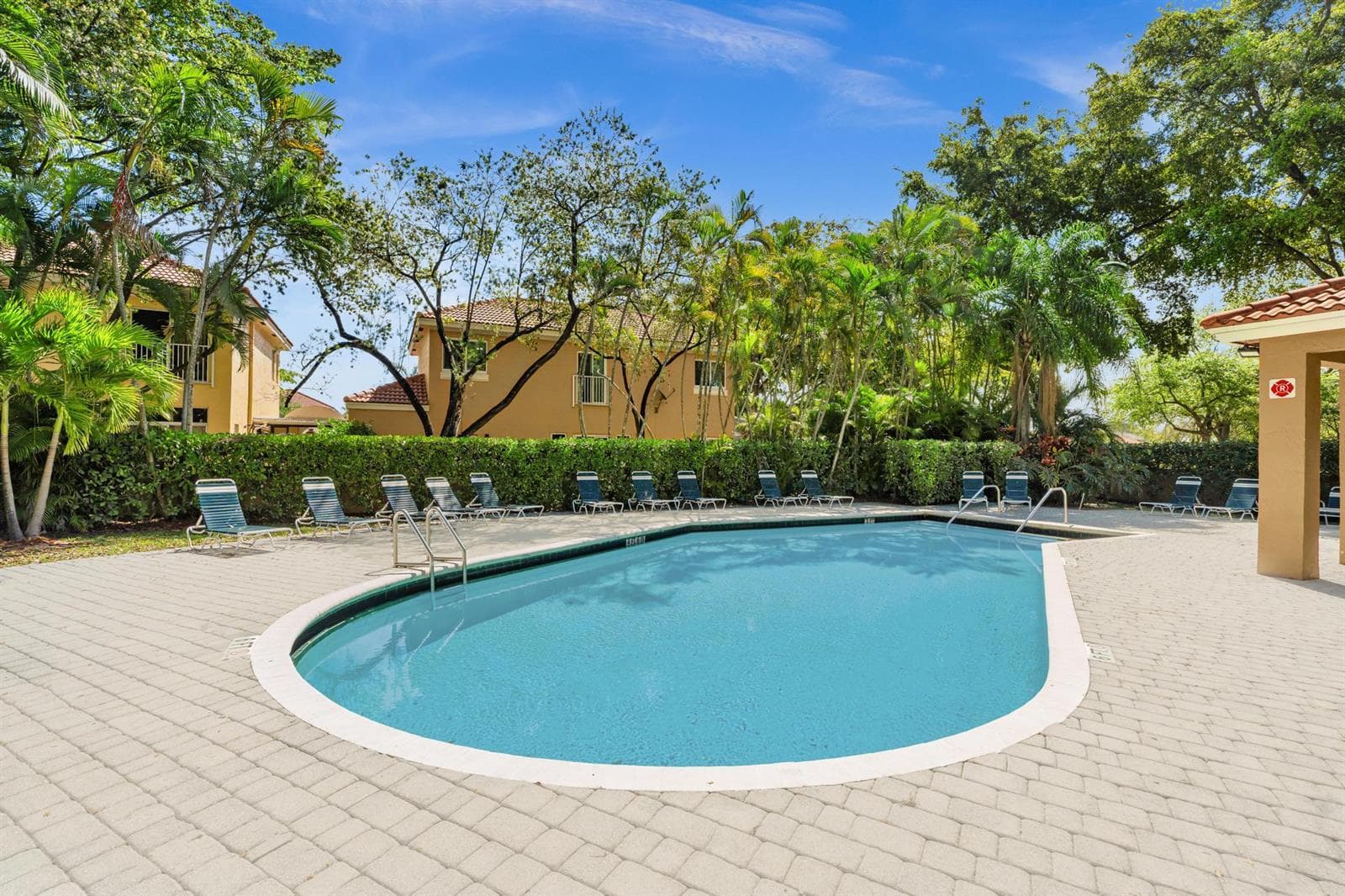 11251 Lakeview Drive # 21-f, Coral Springs, FL 33071 photo 4