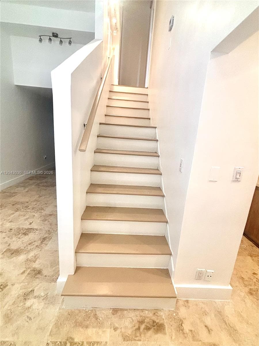 2666 Tigertail Ave # 114, Miami, FL 33133 photo 4