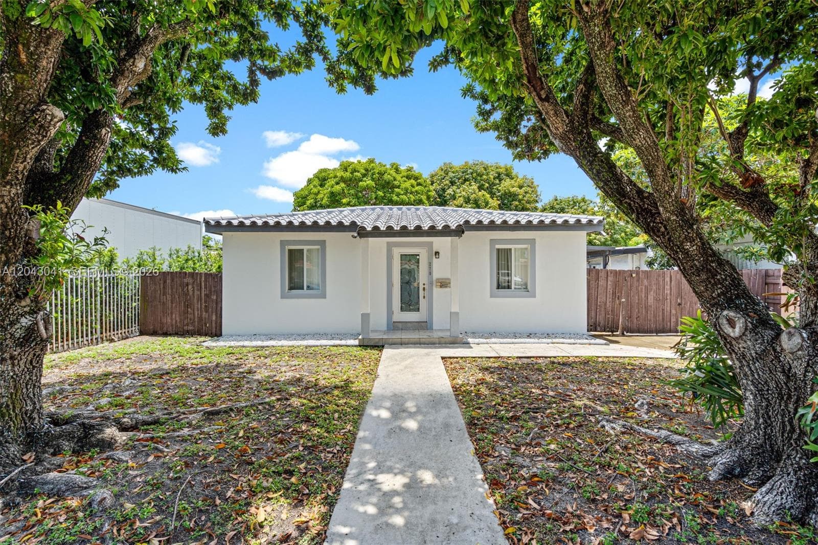 270 NW 51st Ave, Miami, FL 33126
