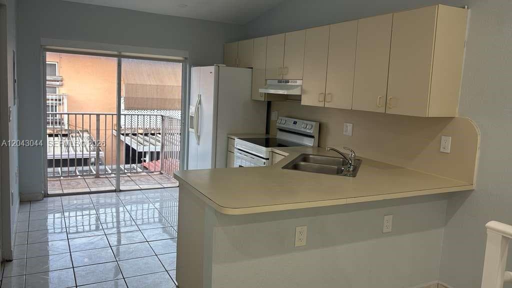 6891 W 36th Ave # 202, Hialeah, FL 33018 photo 4