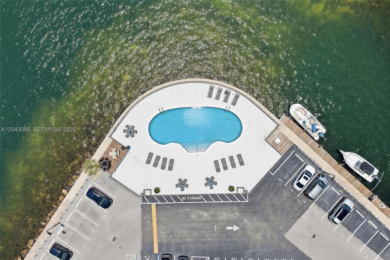 11930 N Bayshore Dr # 609, North Miami, FL 33181 photo 4