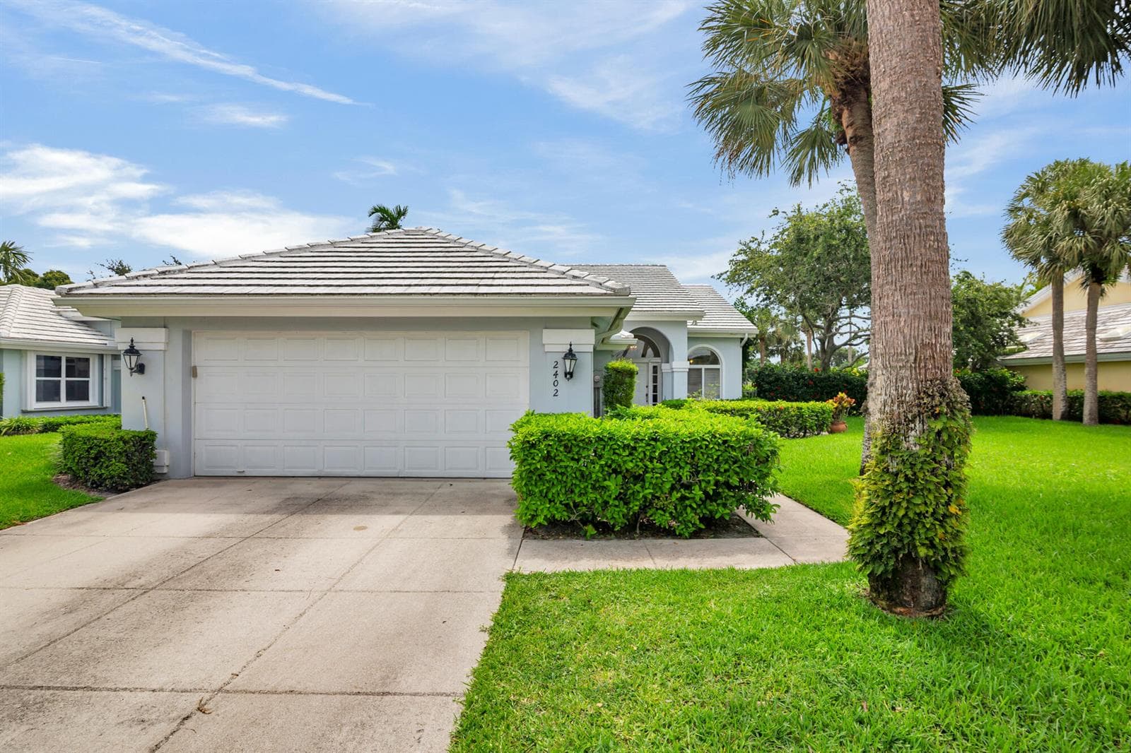 2402 Saratoga Bay Drive, West Palm Beach, FL 33409 photo 4
