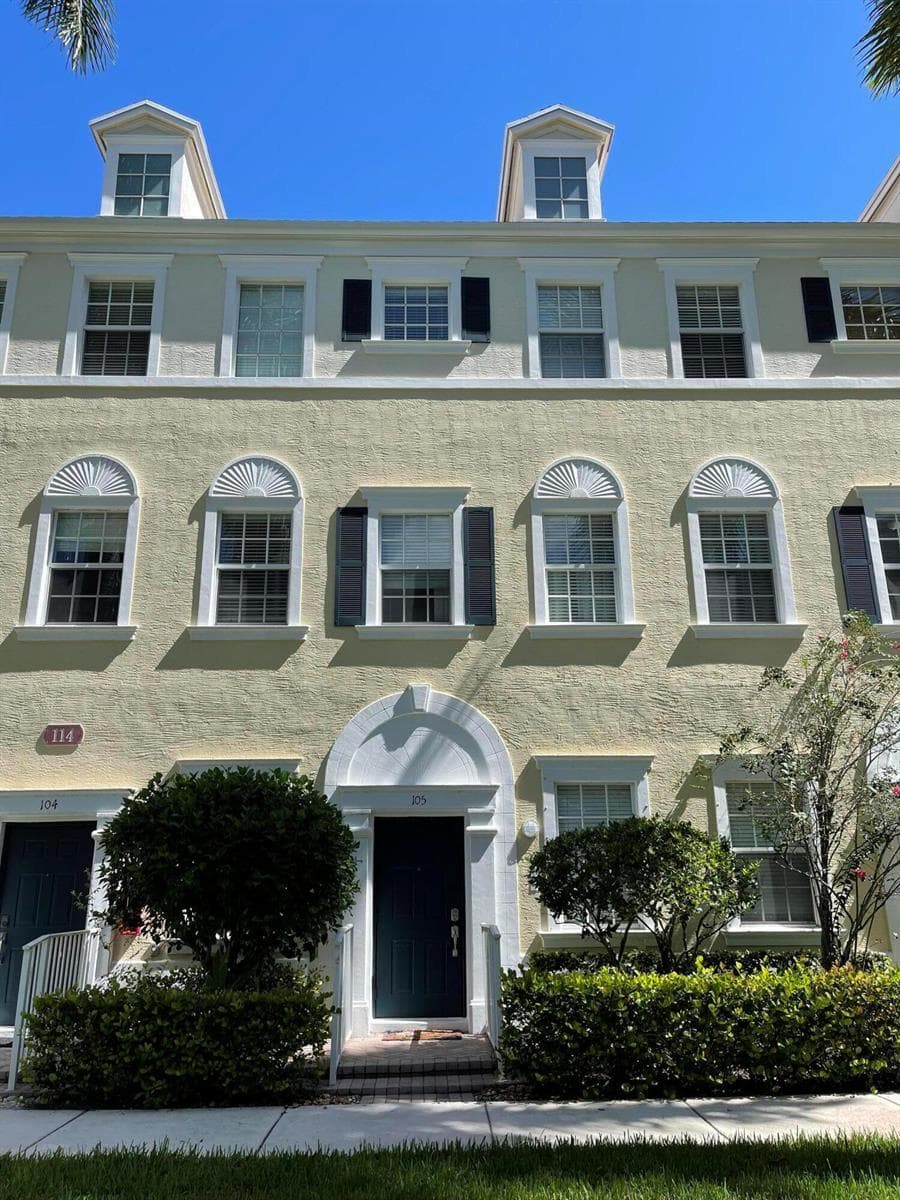 114 Locustberry Lane # 105, Jupiter, FL 33458