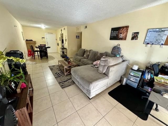 3700 NW 21st St # 410, Lauderdale Lakes, FL 33311 photo 5