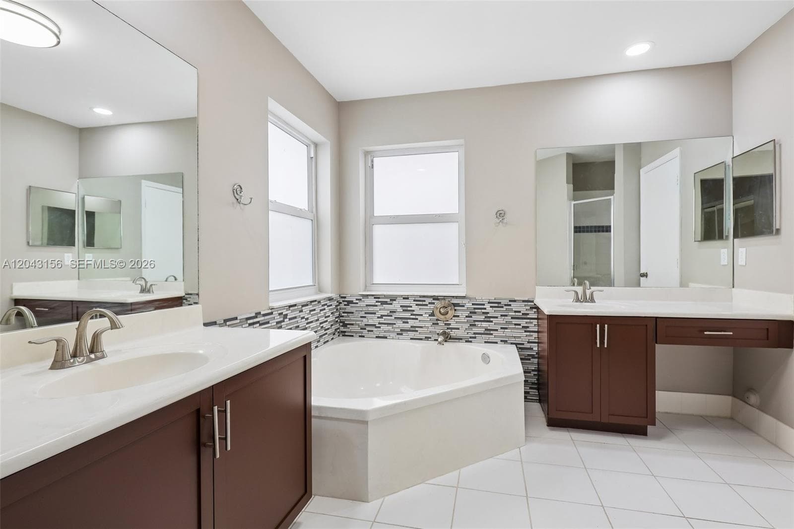 2162 NW 77th Ter, Pembroke Pines, FL 33024 photo 4
