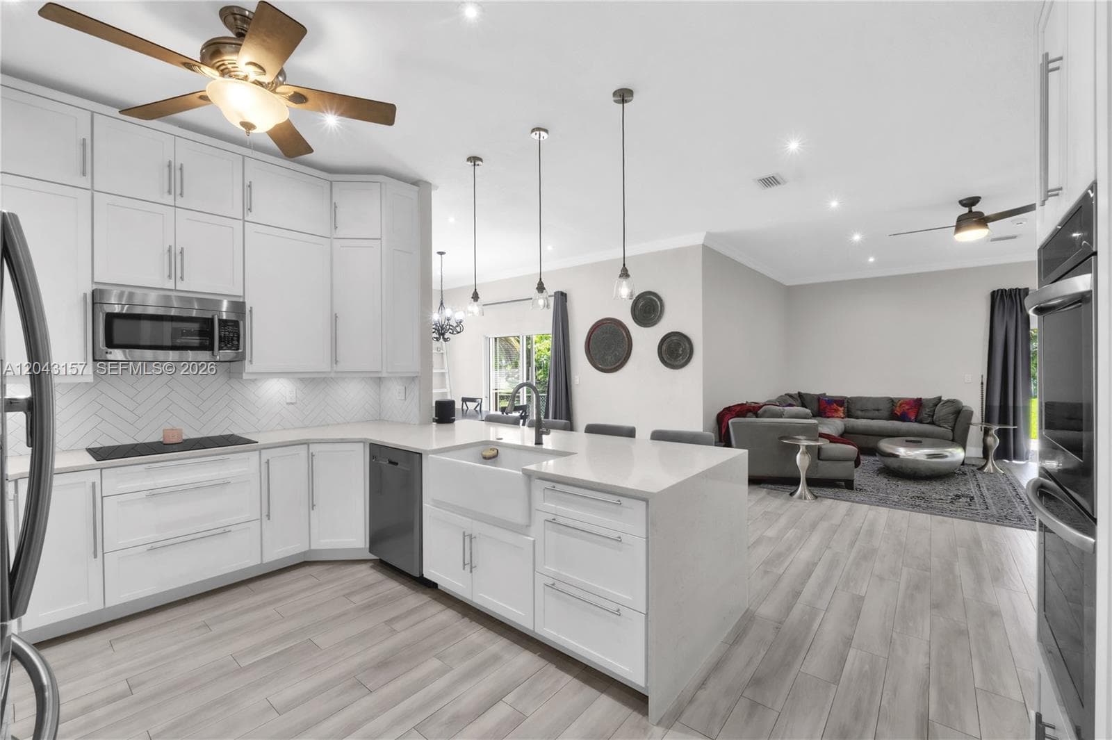 720 S Old Nob Hill Rd, Plantation, FL 33324 photo 4