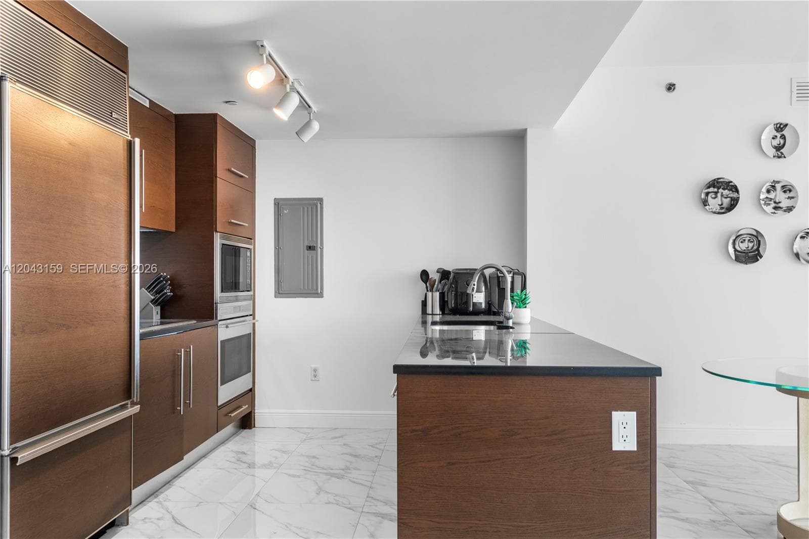 465 Brickell Ave # 5505, Miami, FL 33131 photo 2