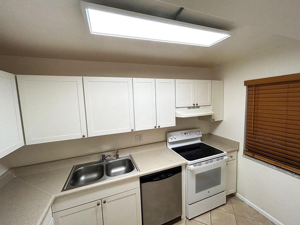 2828 Tennis Club Drive # 207, West Palm Beach, FL 33417 photo 5