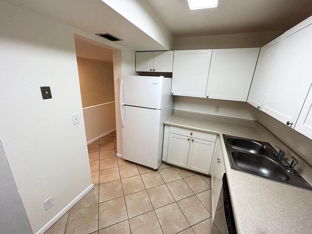 2828 Tennis Club Drive # 207, West Palm Beach, FL 33417 photo 4