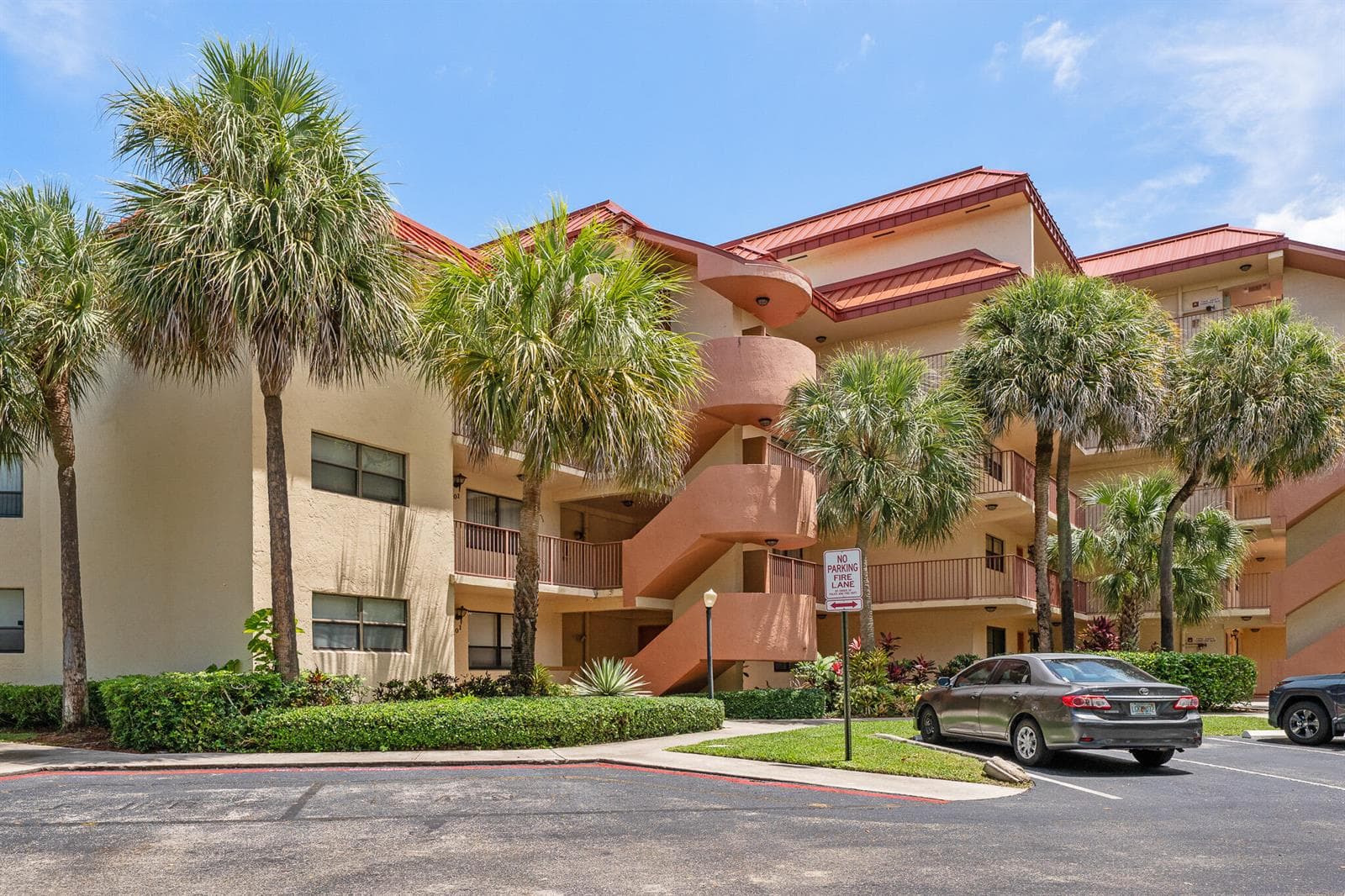 7401 NW 16th Street # 102, Plantation, FL 33313 photo 2