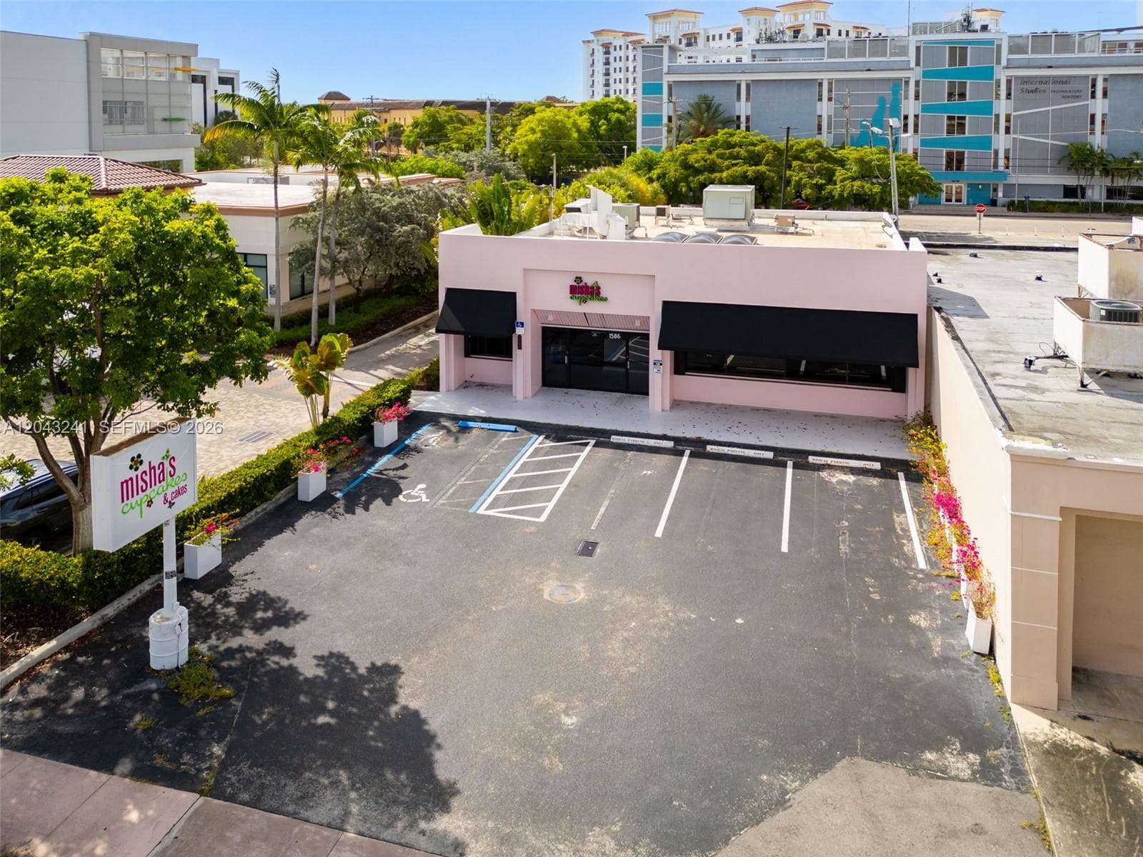 1586 S Dixie Hwy, Coral Gables, FL 33146 photo 5