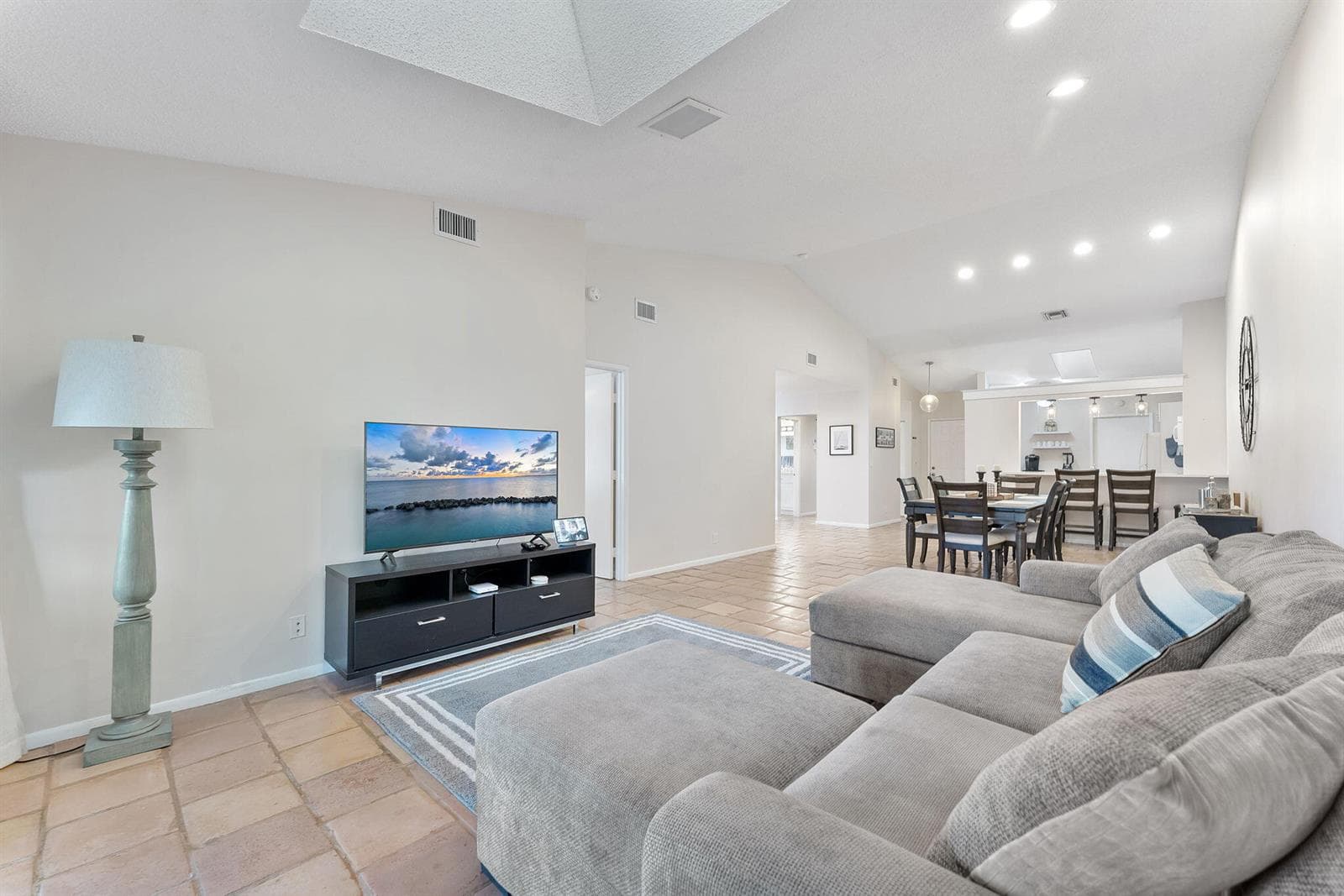 5861 Sunswept Lane # B, Boynton Beach, FL 33437 photo 2