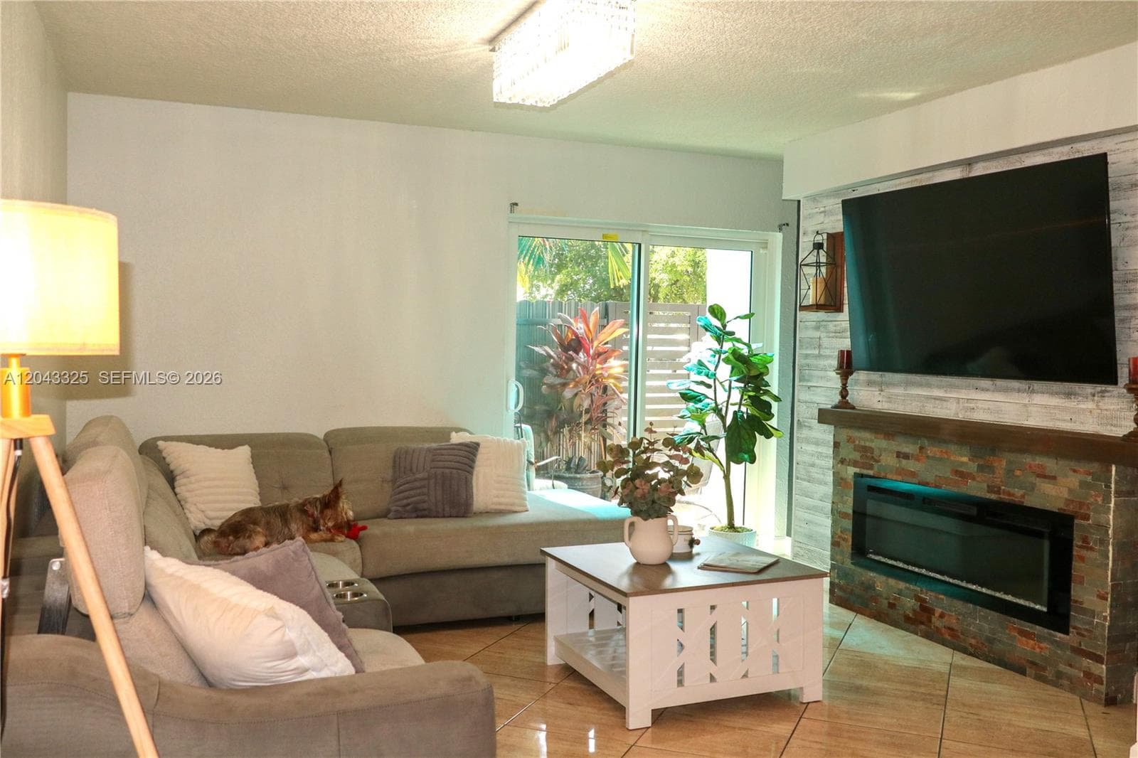 400 NW 107th Ave # 10C, Miami, FL 33172 photo 4