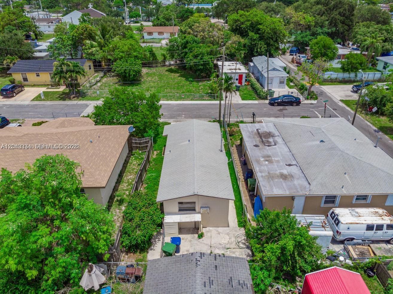 805 NW 3rd Ter, Hallandale Beach, FL 33009 photo 3