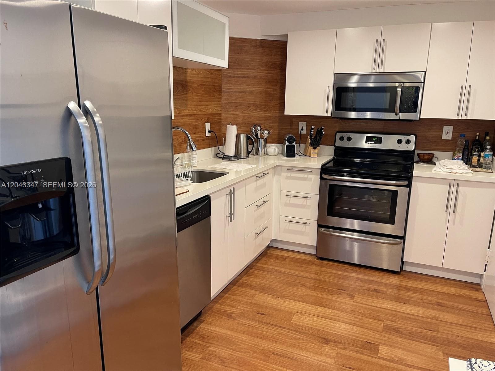 500 Bayview Dr # 1719, Sunny Isles Beach, FL 33160 photo 2