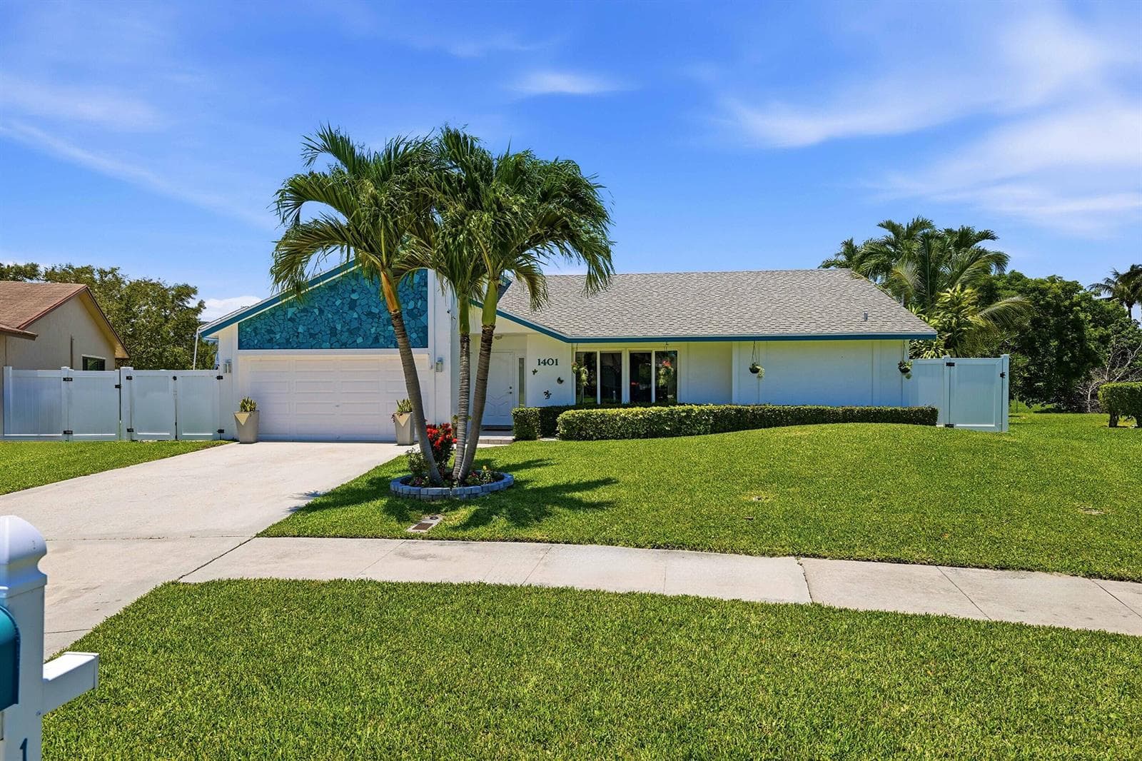 1401 SW 28th Terrace, Deerfield Beach, FL 33442 photo 2