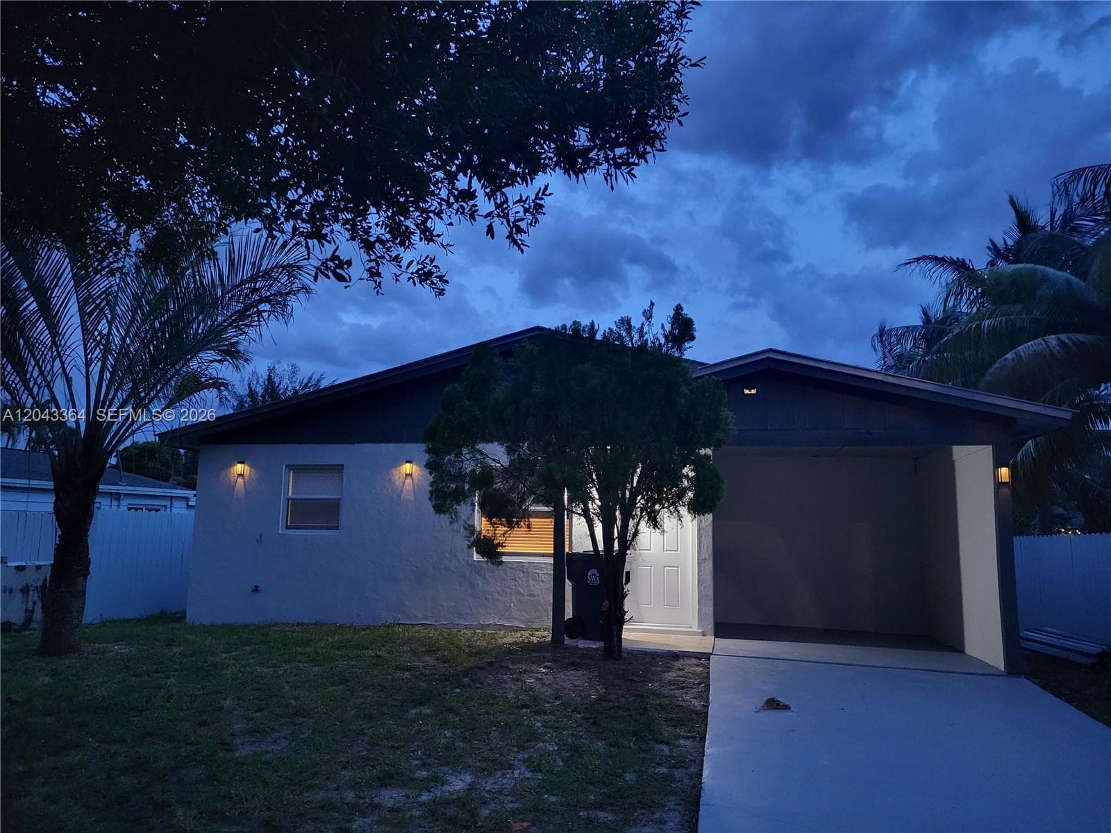 96 Caroline Dr, West Palm Beach, FL 33415 photo 3