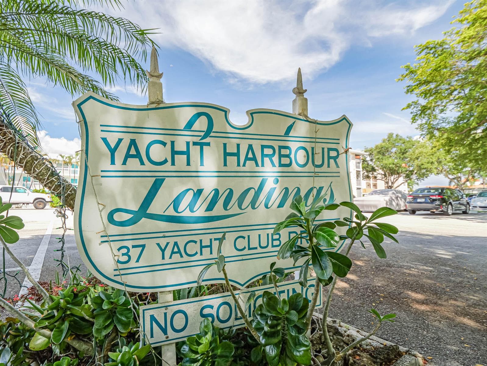 37 Yacht Club Drive # 310, North Palm Beach, FL 33408 photo 2