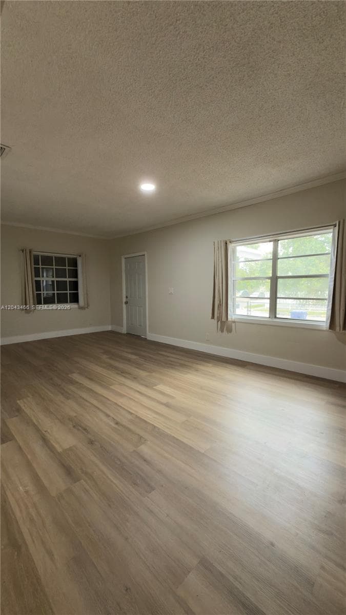 103 NW 35th St, Miami, FL 33127 photo 4