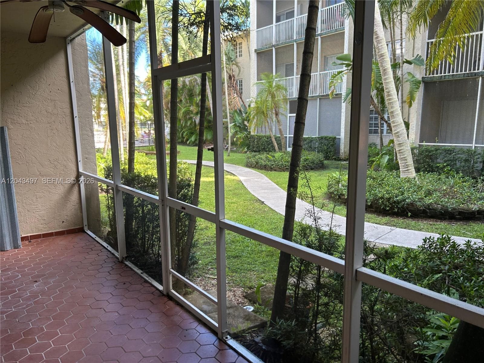 21121 SW 85th Ave # 111, Cutler Bay, FL 33189 photo 2