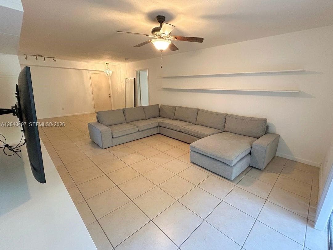 21121 SW 85th Ave # 111, Cutler Bay, FL 33189 photo 5
