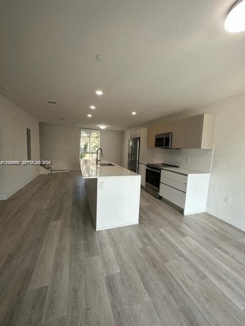 2561 NE 193rd St # 1208, Miami, FL 33180 photo 2