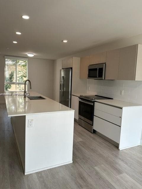 2561 NE 193rd St # 1208, Miami, FL 33180 photo 3
