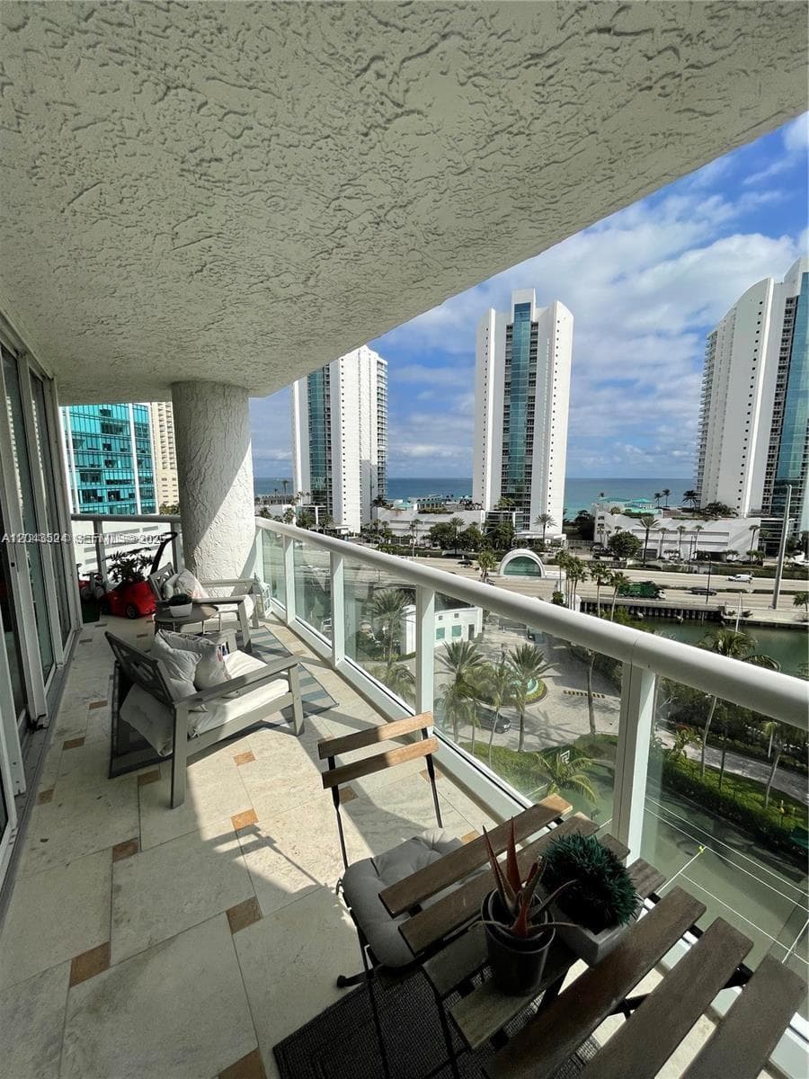 16400 Collins Ave # 942, Sunny Isles Beach, FL 33160 photo 5