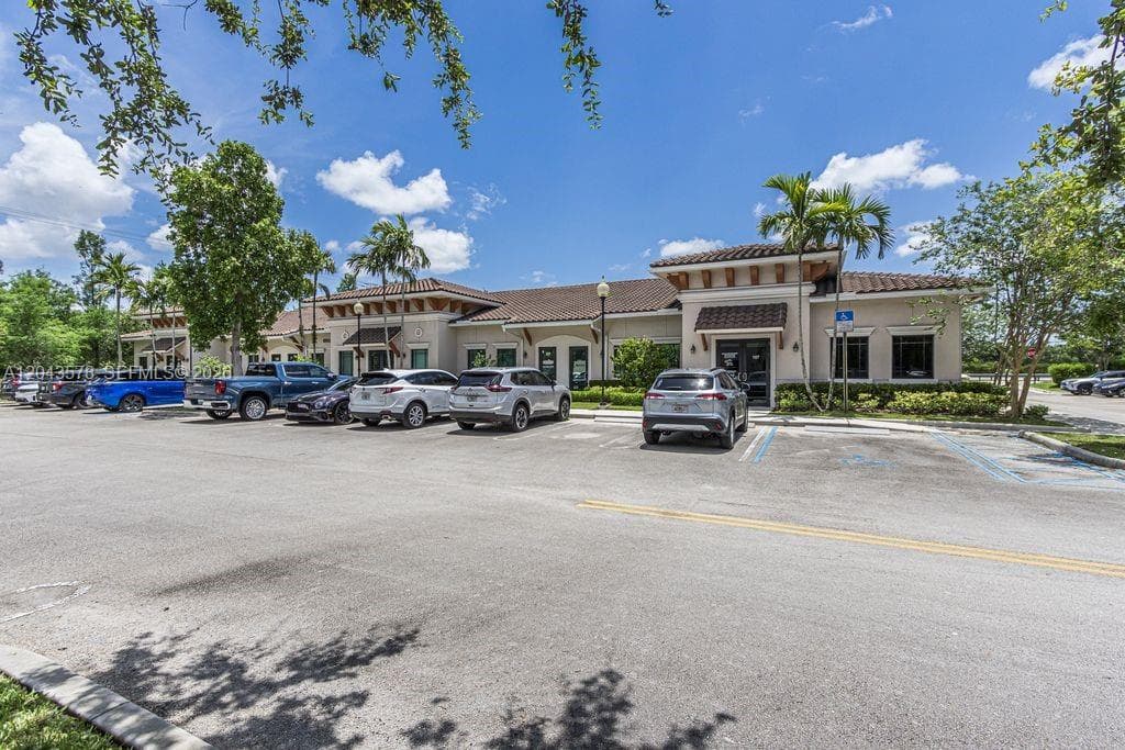 10600 Griffin Rd # A-105, Cooper City, FL 33328 photo 4