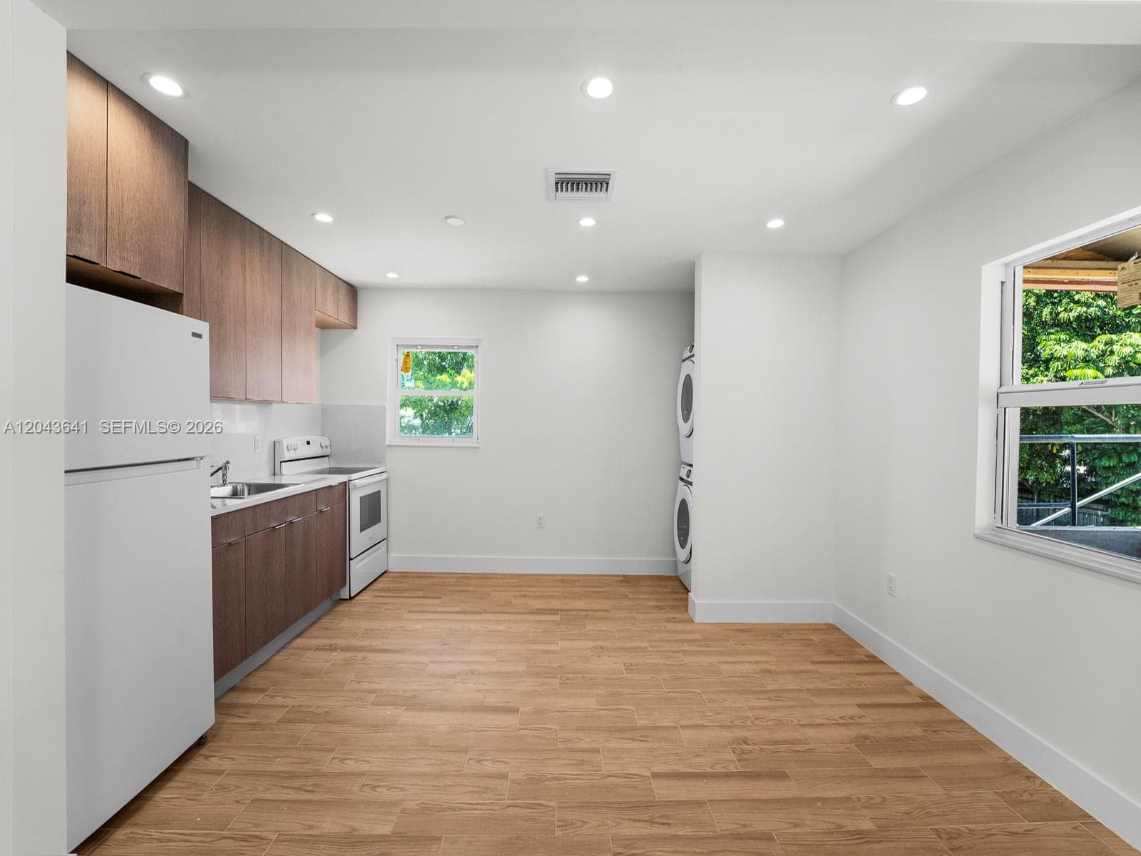 238 NW 41st Ave # 0, Miami, FL 33126 photo 4