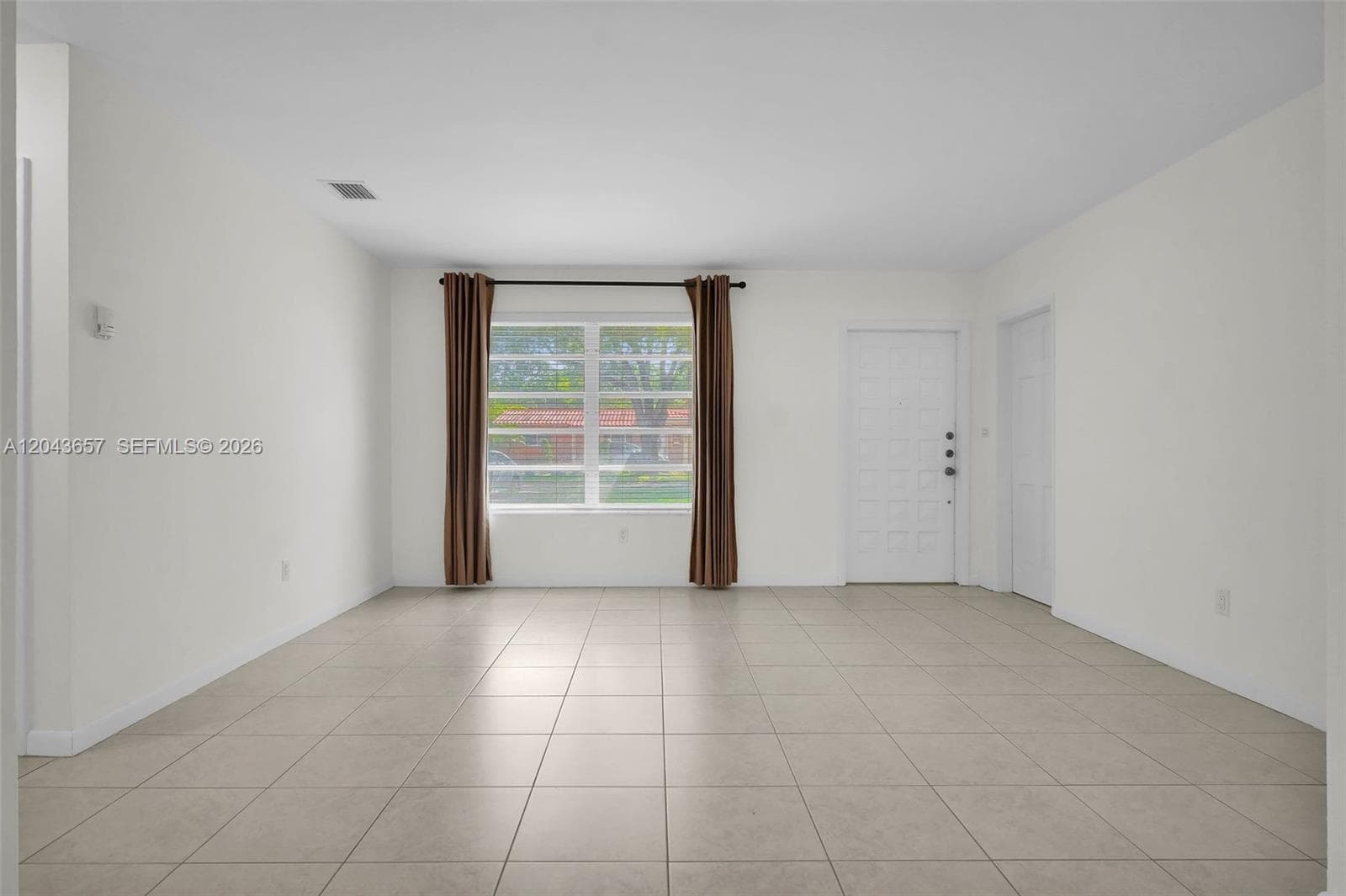 14375 Lake Candlewood Ct, Miami Lakes, FL 33014 photo 5