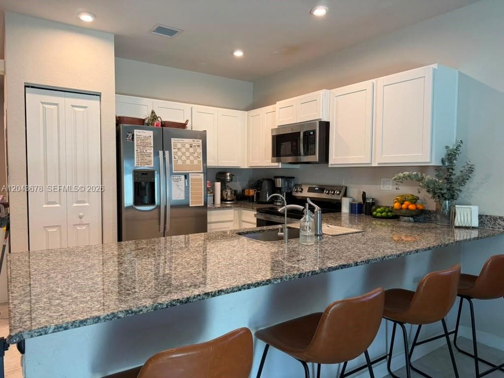 1057 NW 5th St # 1057, Florida City, FL 33034 photo 4
