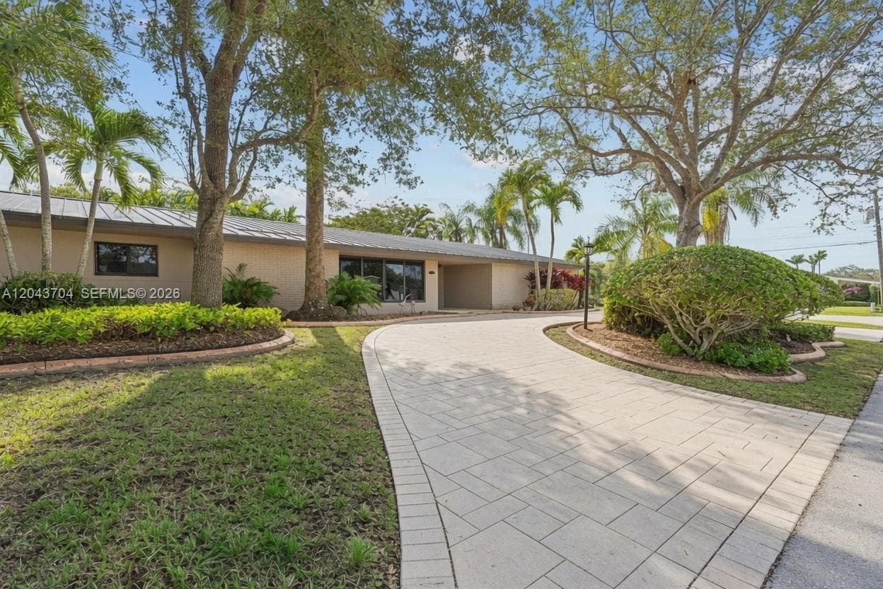 7430 SW 142nd Ter, Palmetto Bay, FL 33158 photo 2