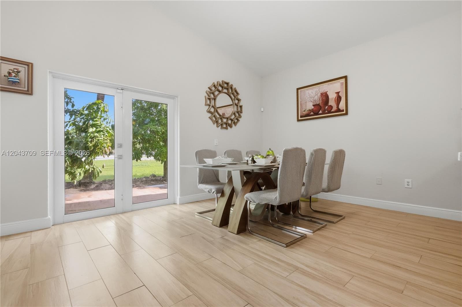 610 SE 12th Ter, Homestead, FL 33033 photo 5