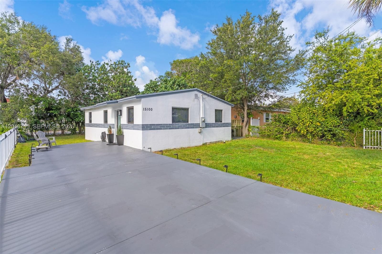 15100 NE 14th Ct, North Miami Beach, FL 33162 photo 3