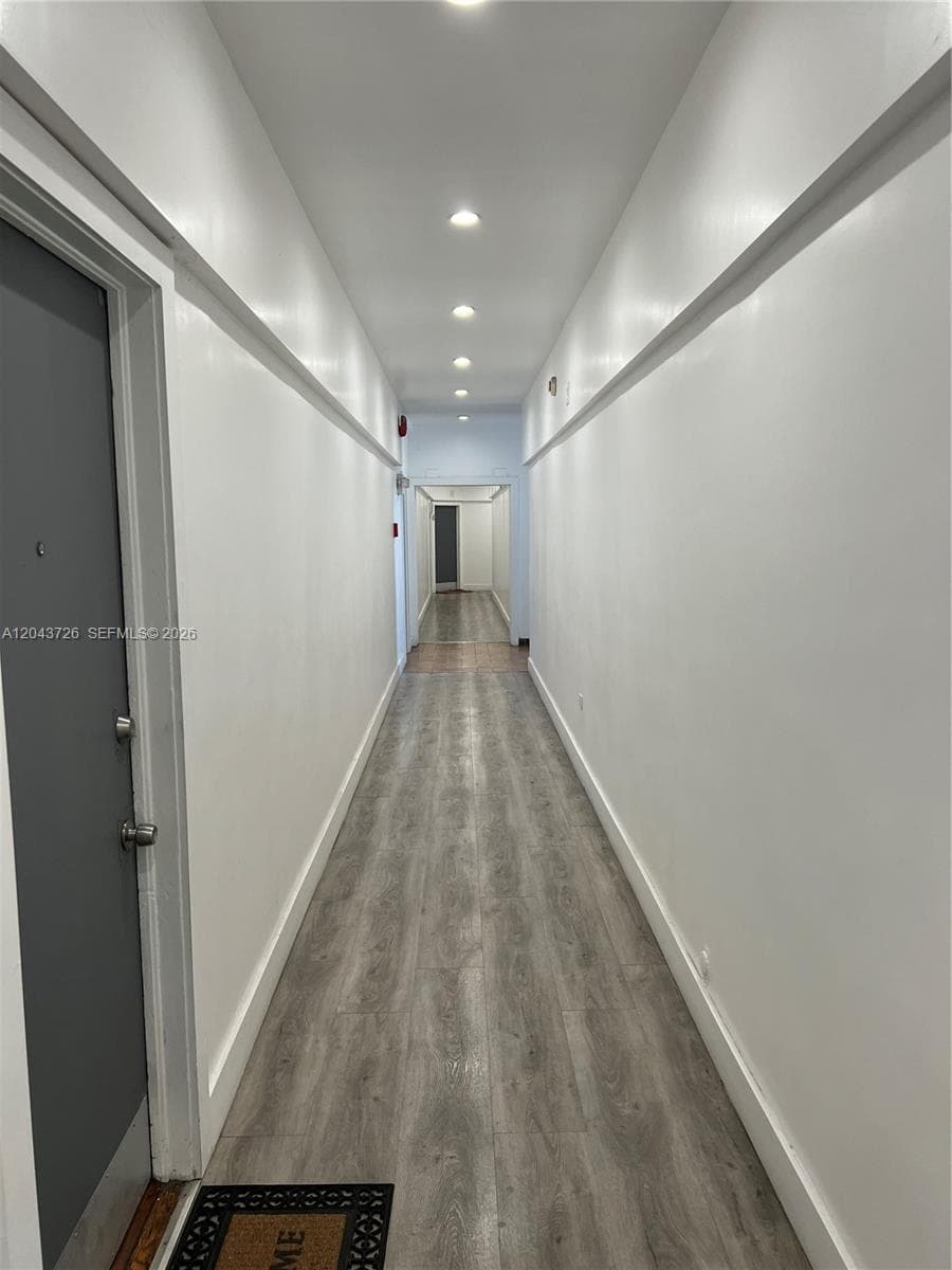 1895 SW 22nd # #7, Miami, FL 33145 photo 2
