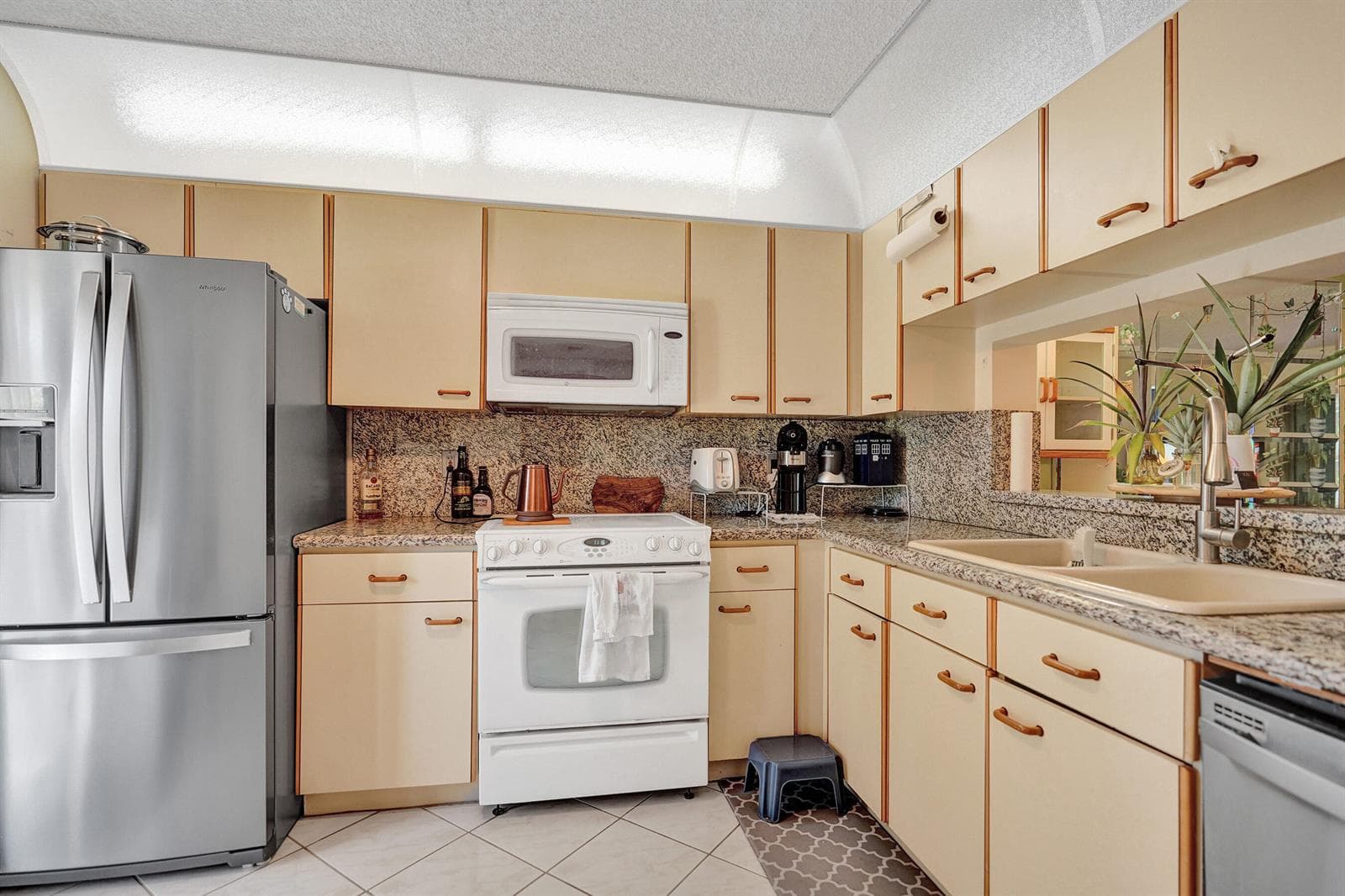 5201 W Club Circle # 103, Boca Raton, FL 33431 photo 2