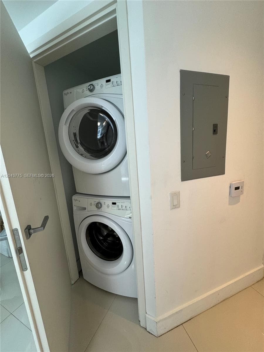 1300 Brickell Bay Dr # 901, Miami, FL 33131 photo 5