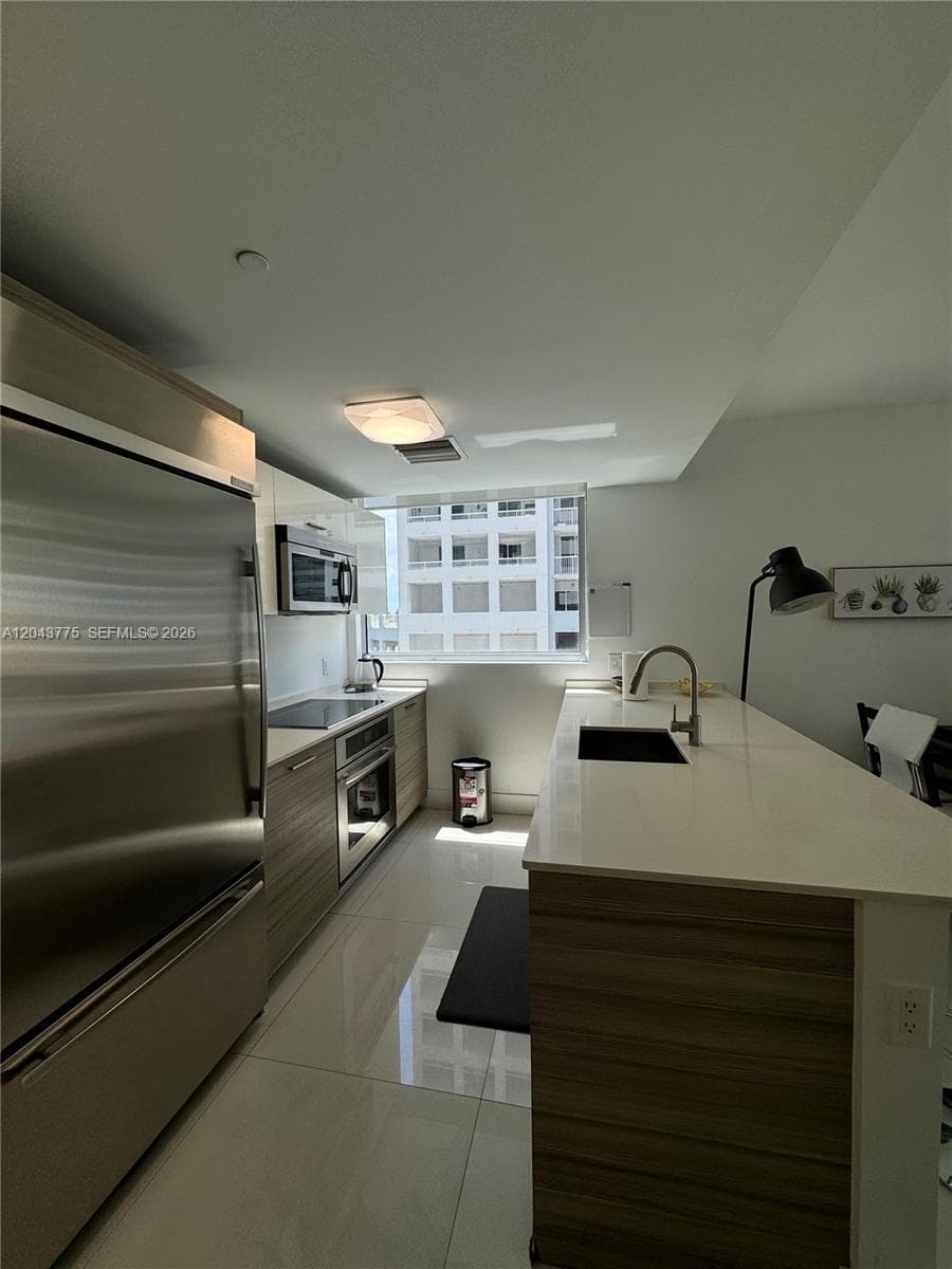 1300 Brickell Bay Dr # 901, Miami, FL 33131 photo 4